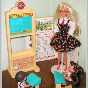 Vintage 1995 Teacher Barbie Doll Set with 2 Students #13914 Mattel NIB